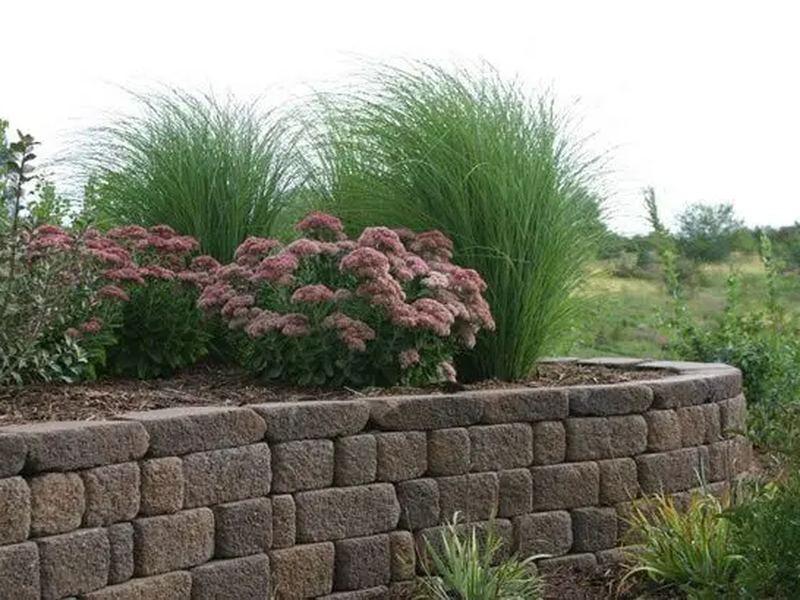 Retaining walls job near Dyersville, IA